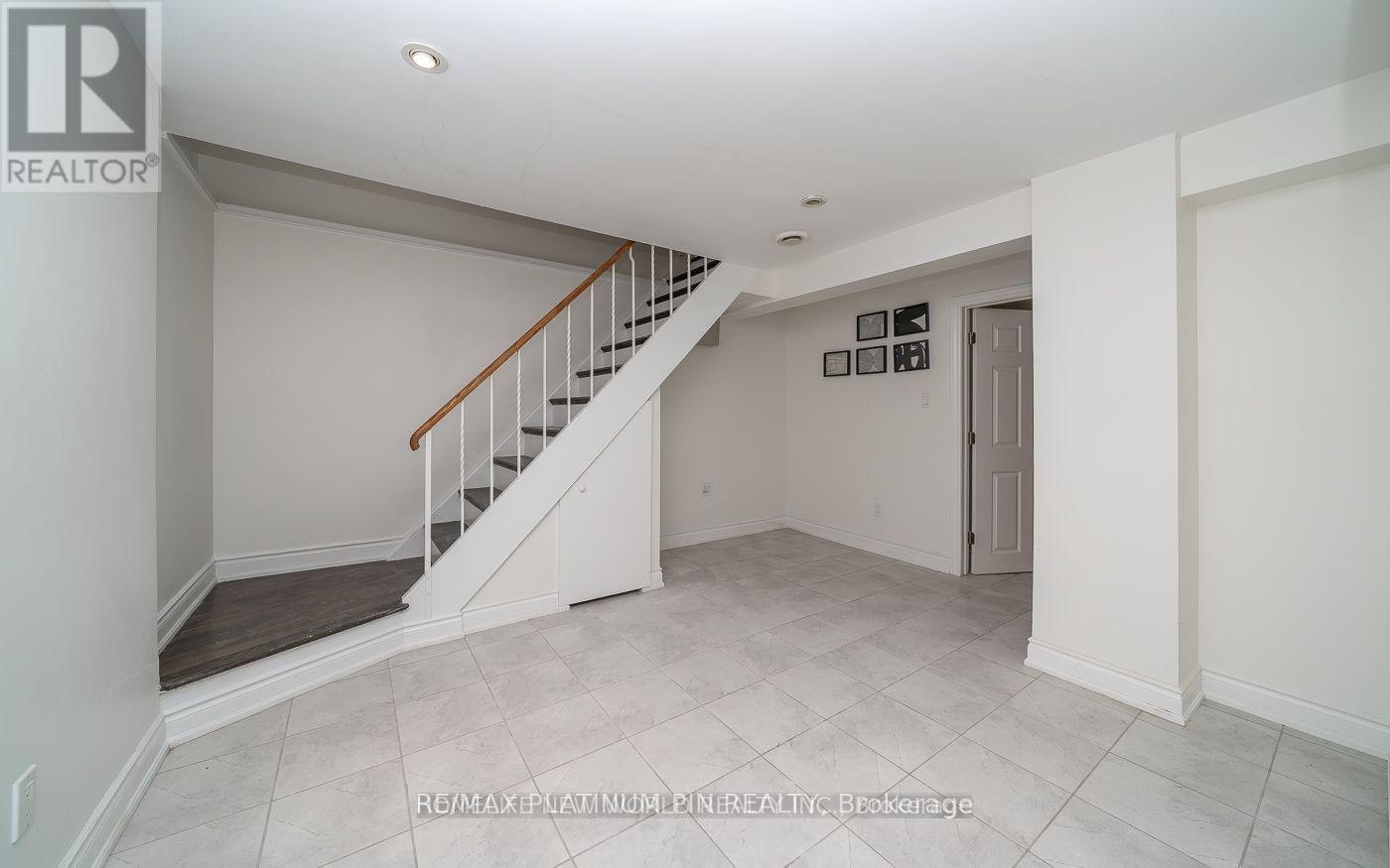 BSMT-61 Snowcrest Crescent, Toronto, ON, M2K 2K9 - 2