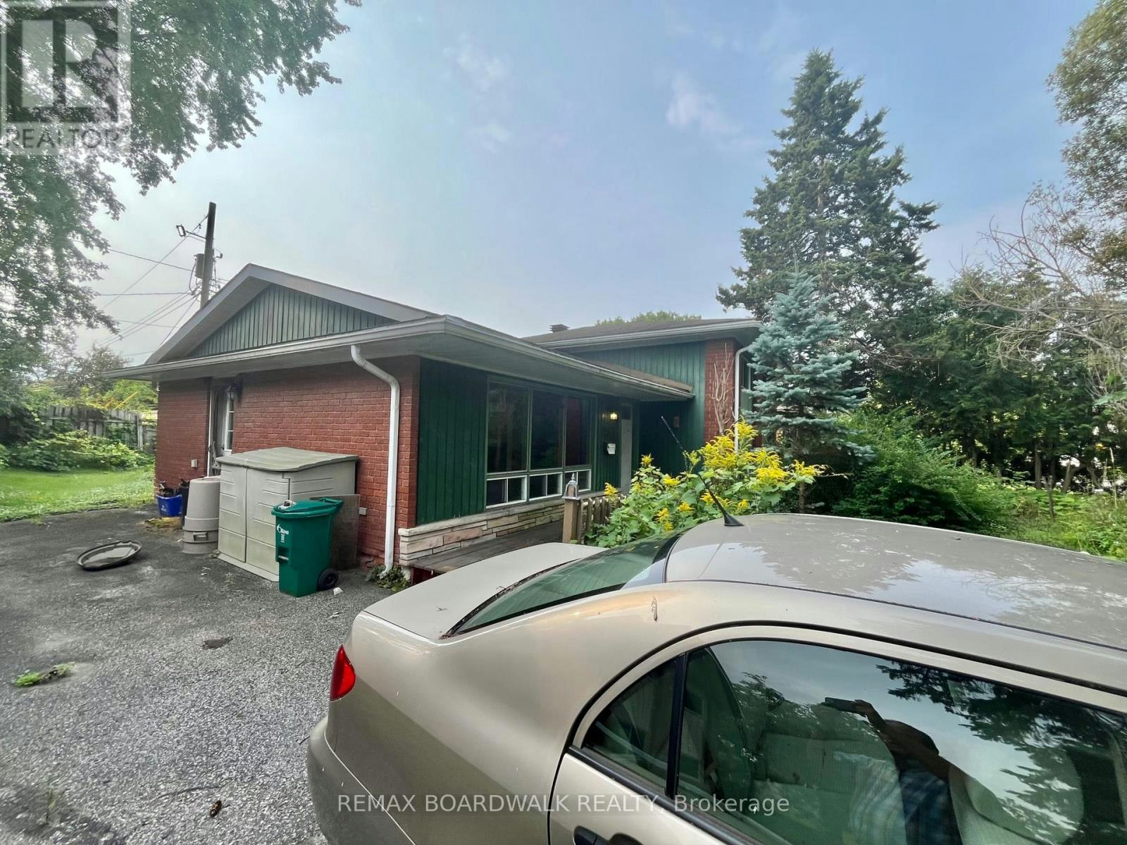 1363 Duford Drive, Ottawa, ON, K1E 1E3
