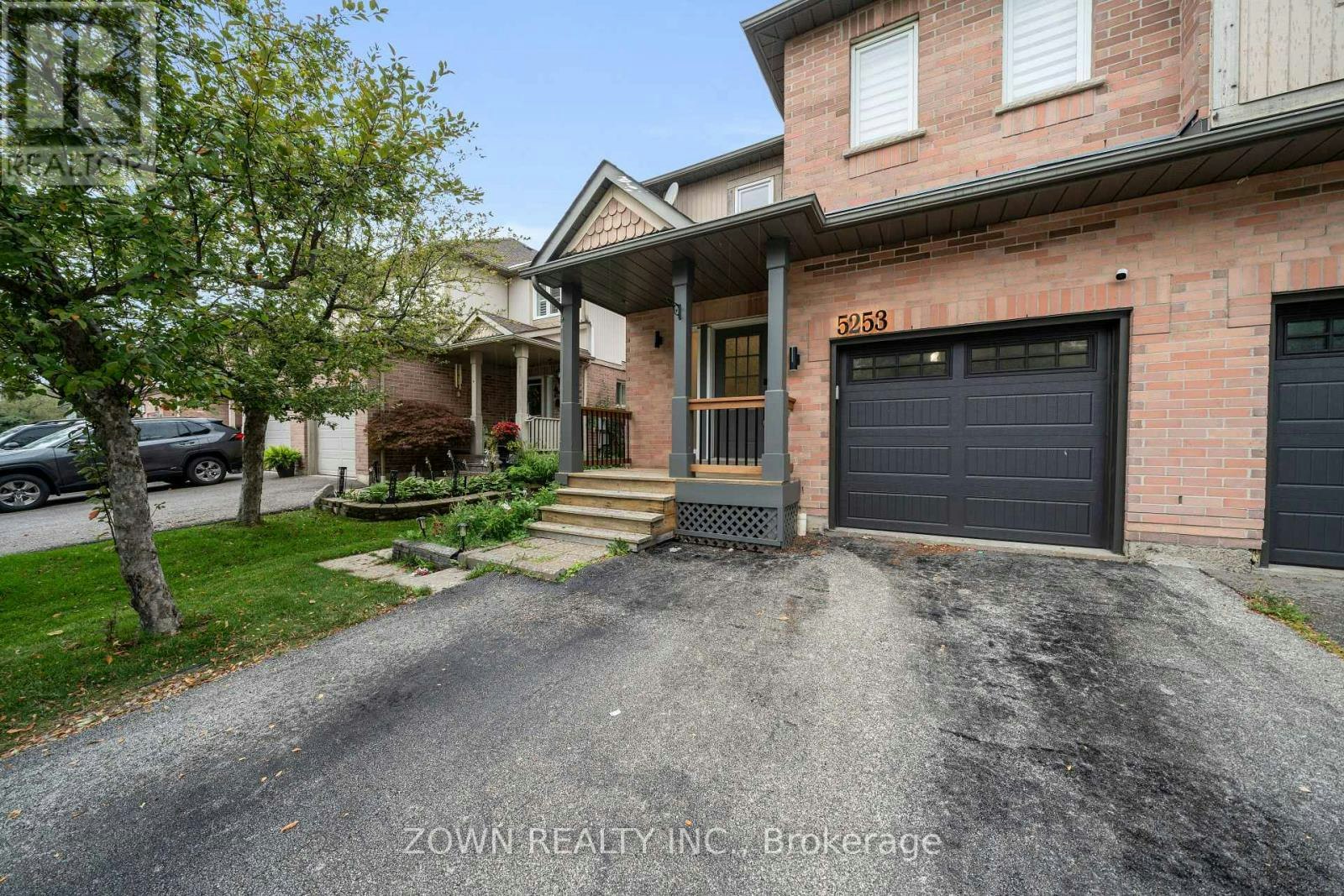 5253 Bushelgrove Circle, Mississauga, ON, L5M 6C5