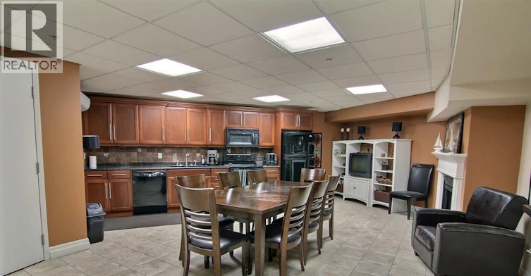 302-1550 Venetian Boulevard, Point Edward, ON, N7T 0A4 - 3