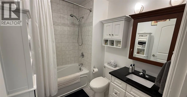 302-1550 Venetian Boulevard, Point Edward, ON, N7T 0A4 - 7