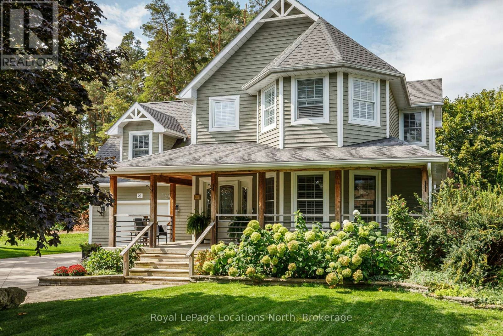 19 Melville Street, Clearview, ON, L0M 1P0