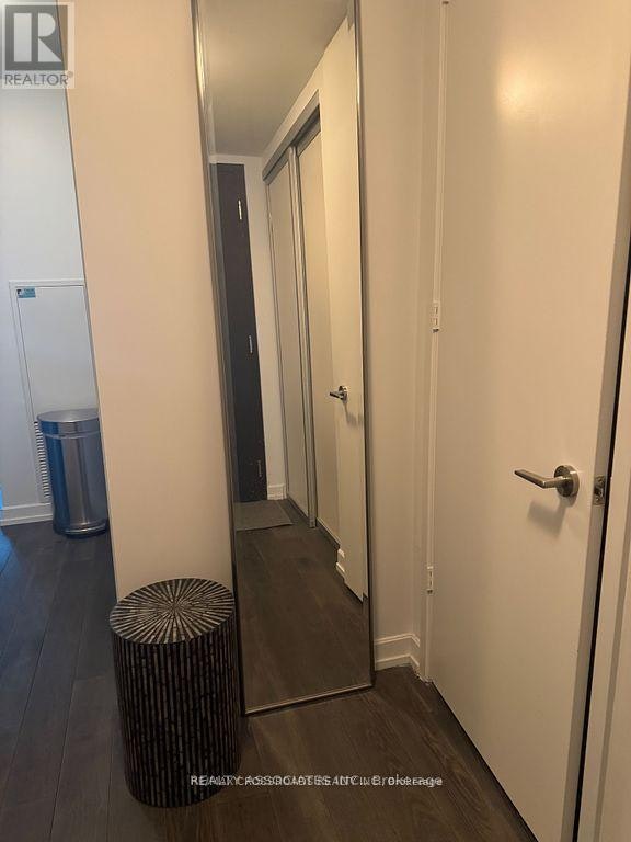 510-377 Madison Avenue, Toronto, ON, M4V 3E1 - 23