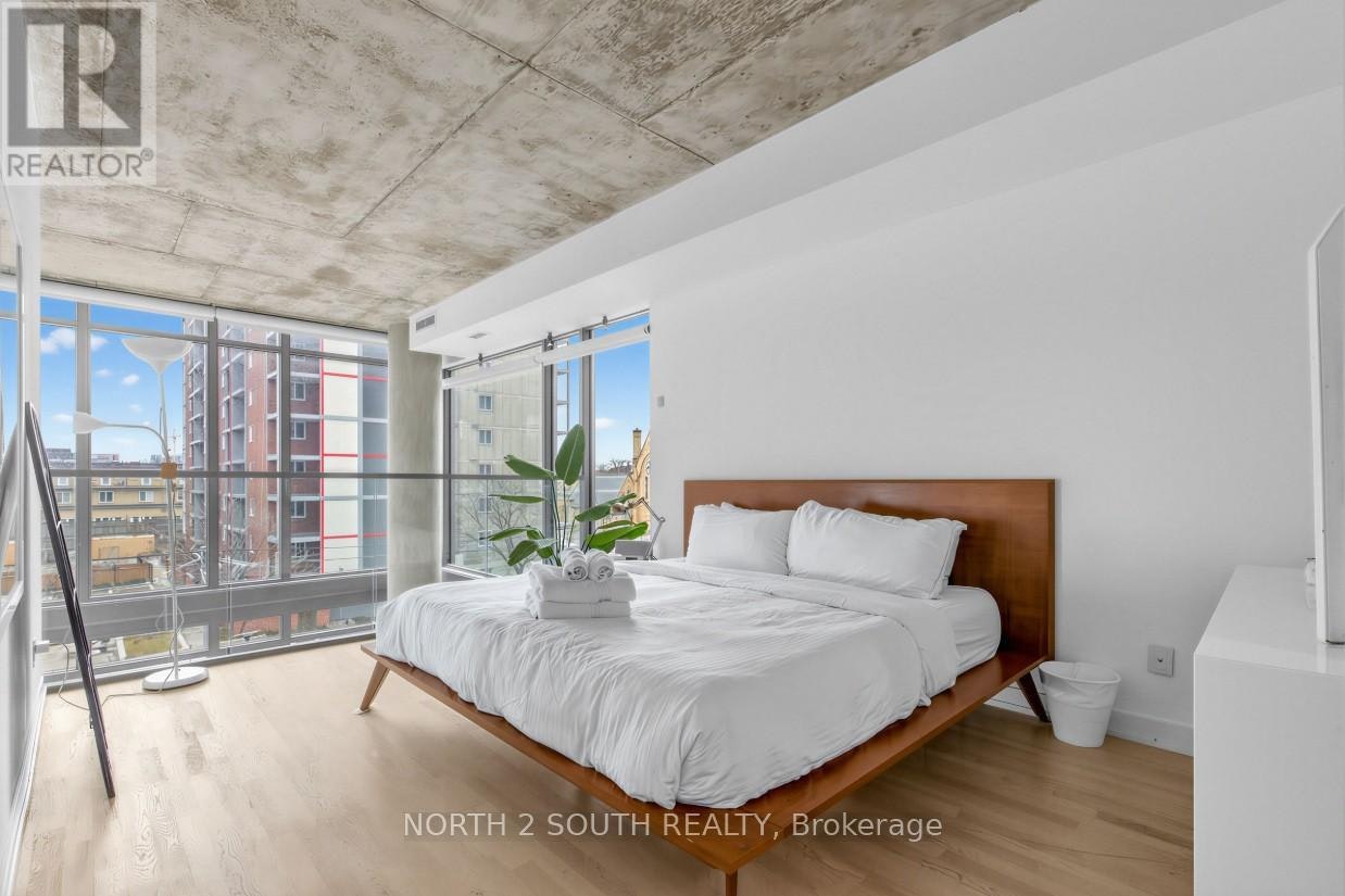 225-95 Bathurst Street, Toronto, ON, M5V 0H7 - 8