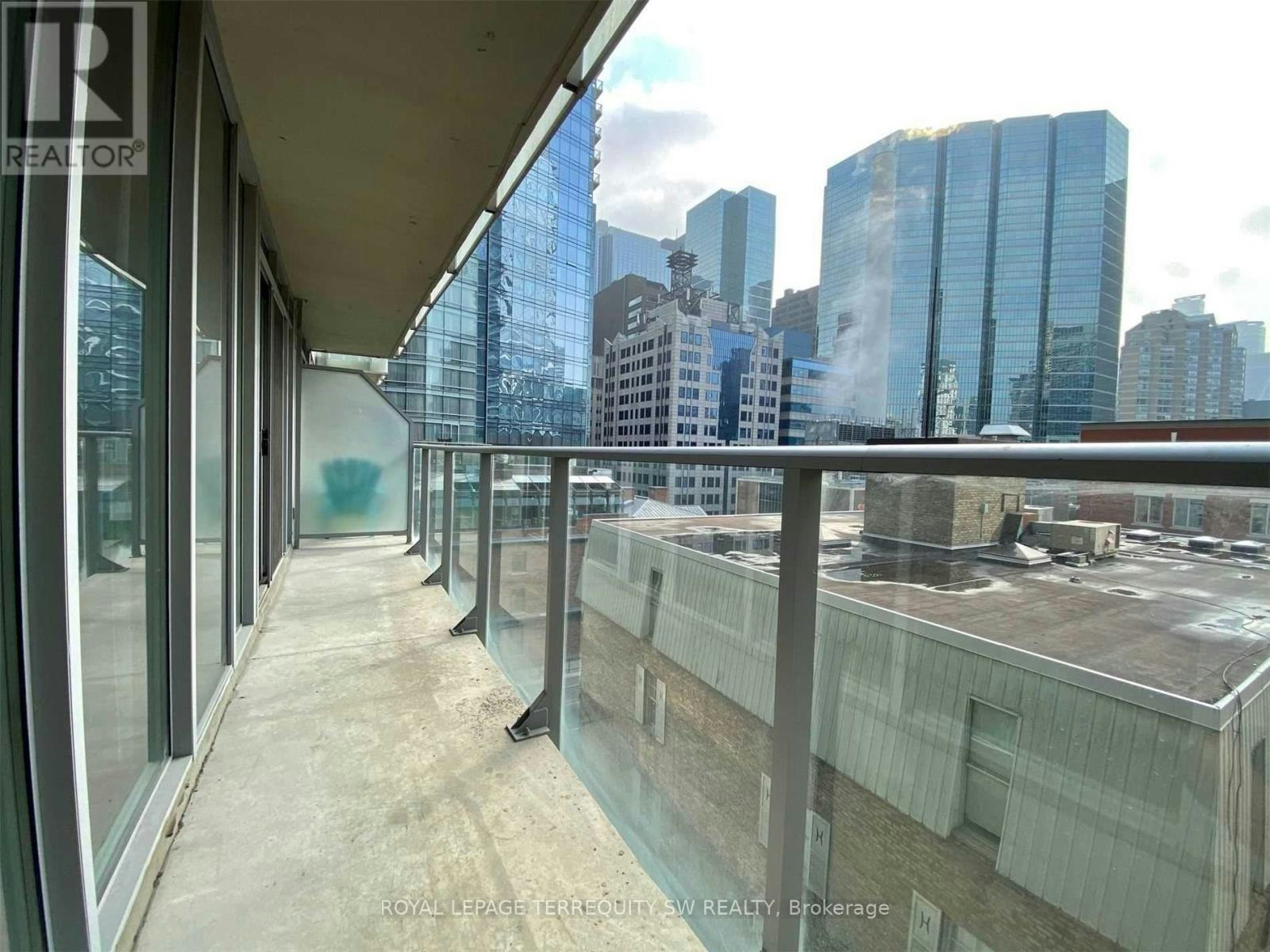 613-126 Simcoe Street, Toronto, ON, M5H 4E6 - 11