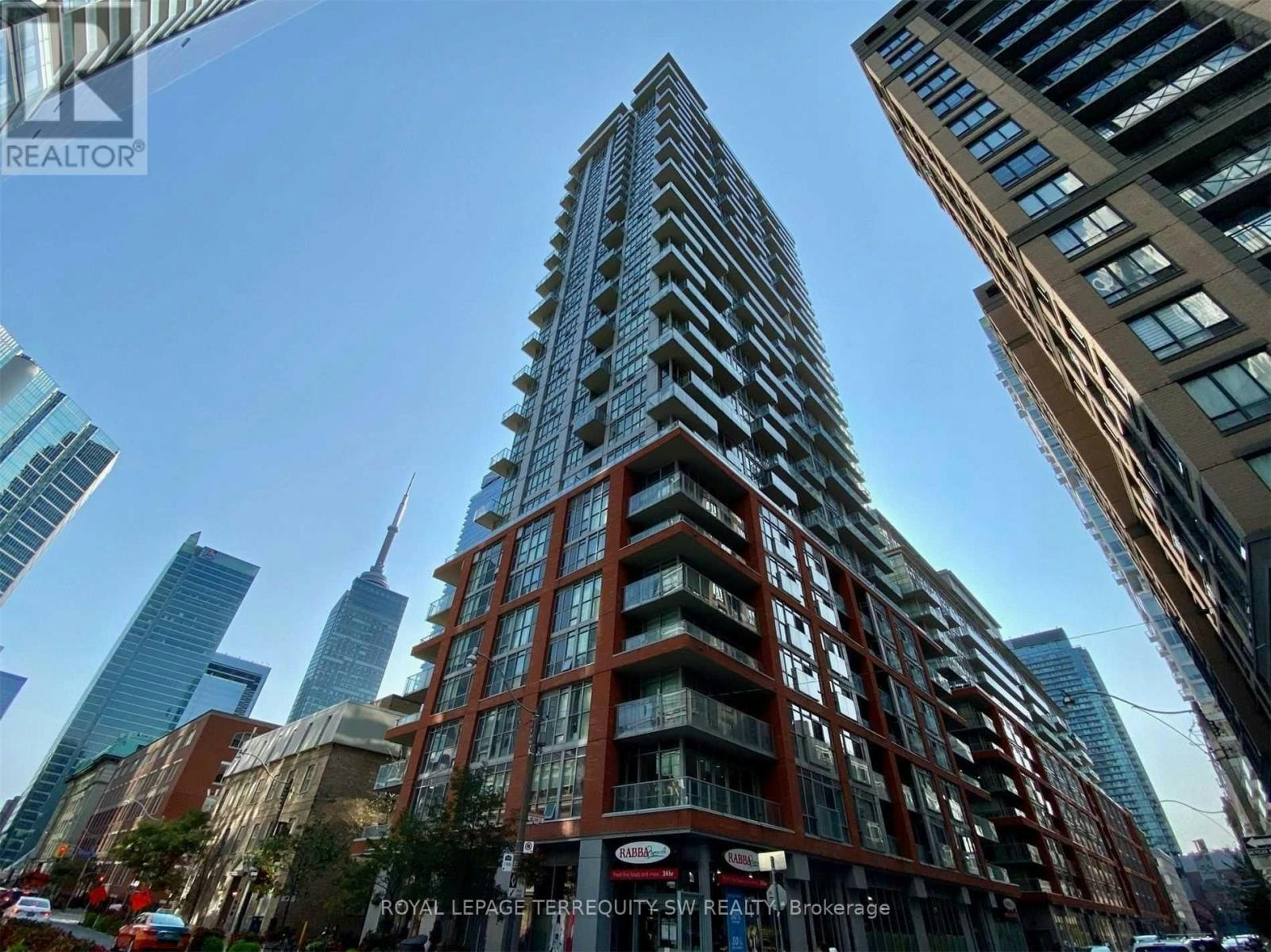 613-126 Simcoe Street, Toronto, ON, M5H 4E6