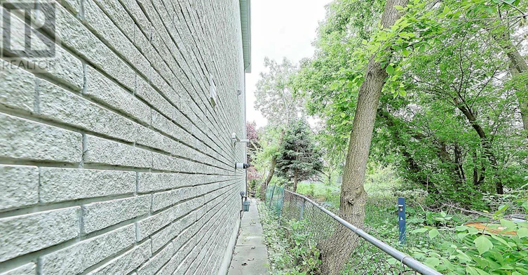 BSMT-61 Fairchild Avenue, Toronto, ON, M2M 1T8 - 13