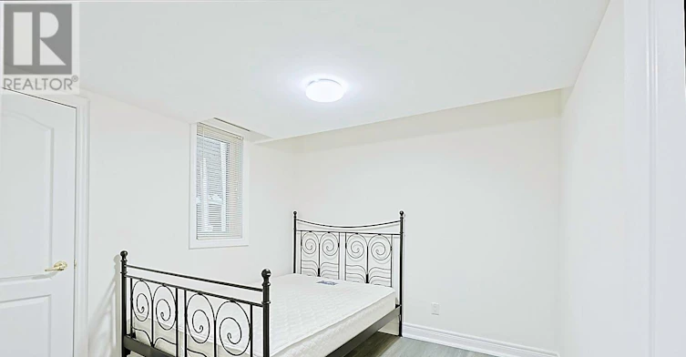 BSMT-61 Fairchild Avenue, Toronto, ON, M2M 1T8 - 9