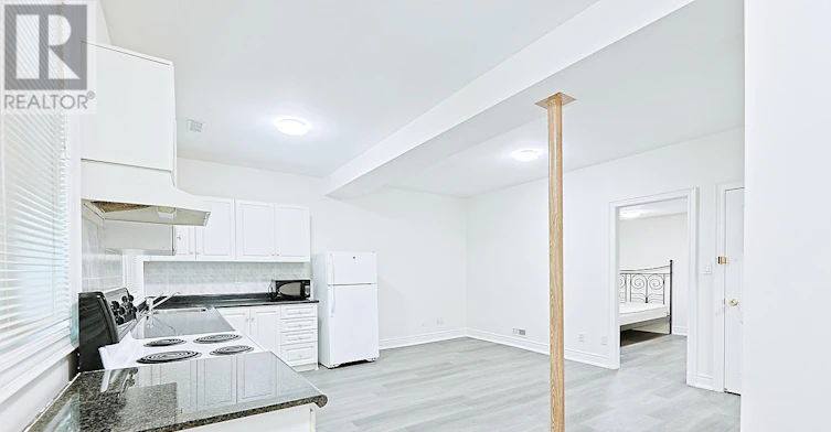 BSMT-61 Fairchild Avenue, Toronto, ON, M2M 1T8 - 4