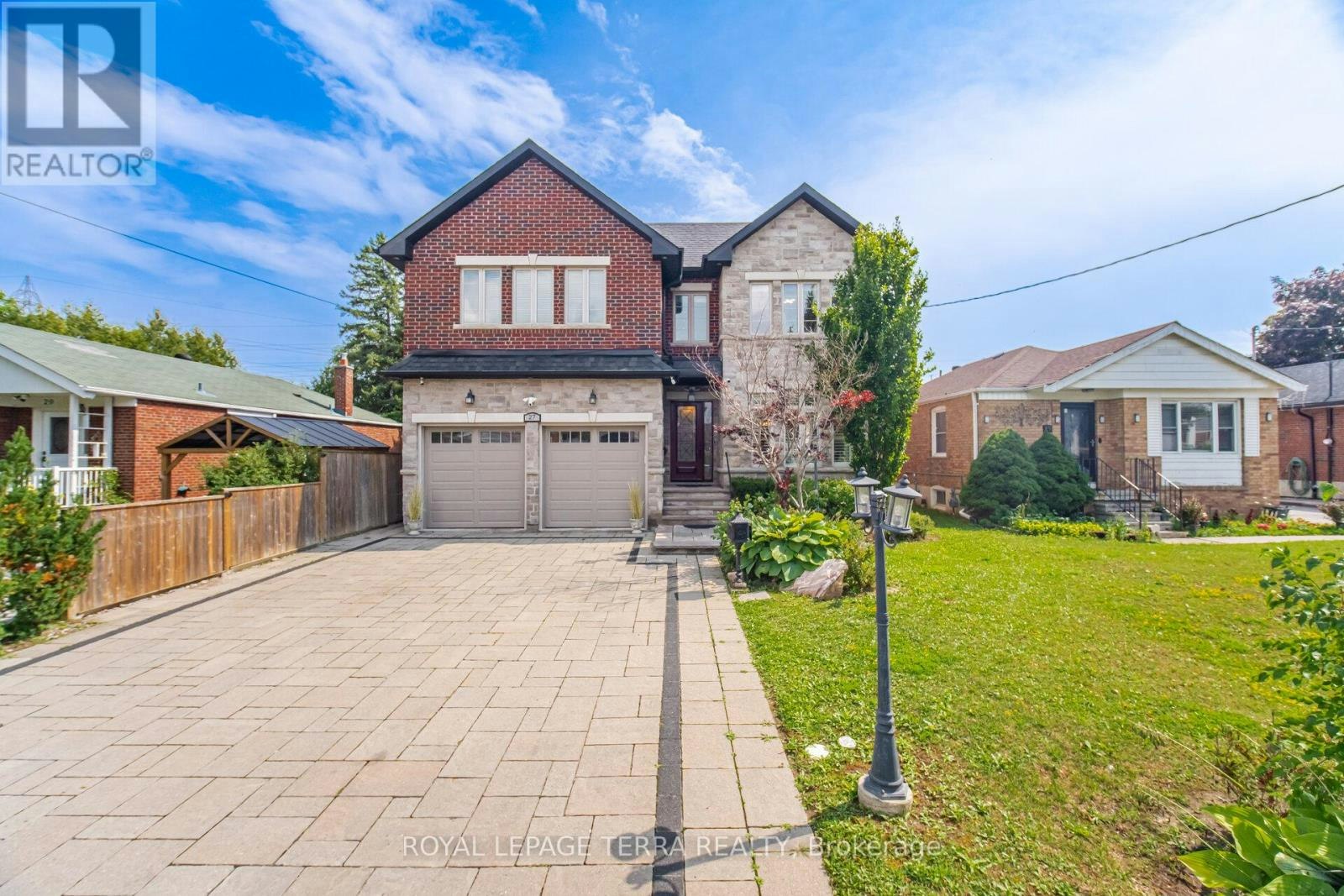 27 Minford Avenue, Toronto, ON, M1R 2B2