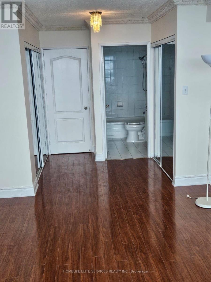 979-1 Greystone Walk Drive, Toronto, ON, M1K 5J3 - 19
