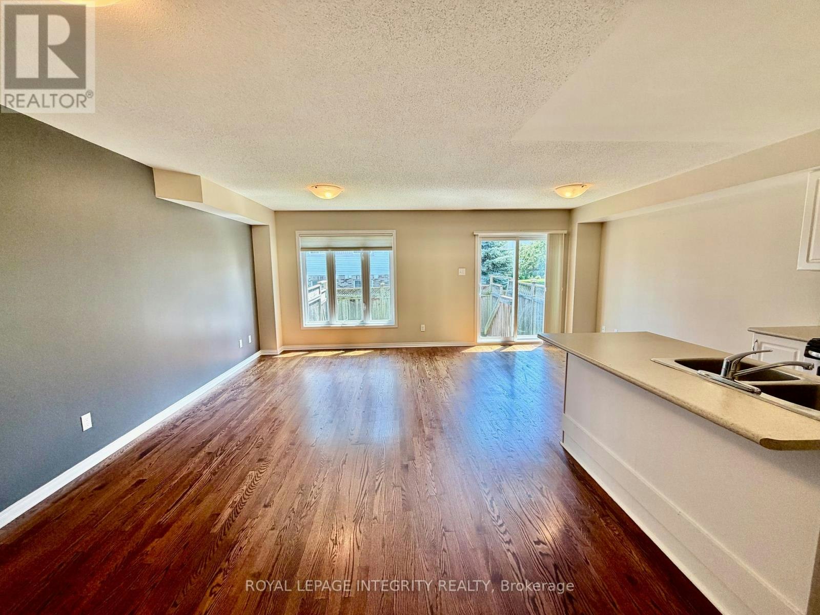 304 Amici Terrace, Ottawa, ON, K2S 0J6 - 4