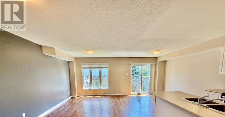 304 Amici Terrace, Ottawa, ON, K2S 0J6 - 4