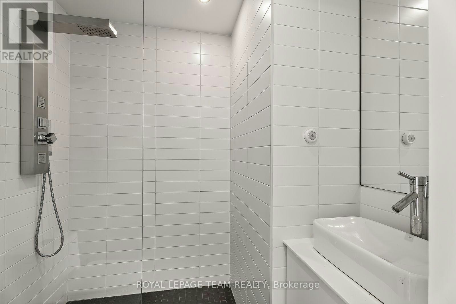 2-142 Ivy Crescent, Ottawa, ON, K1M 1X6 - 26