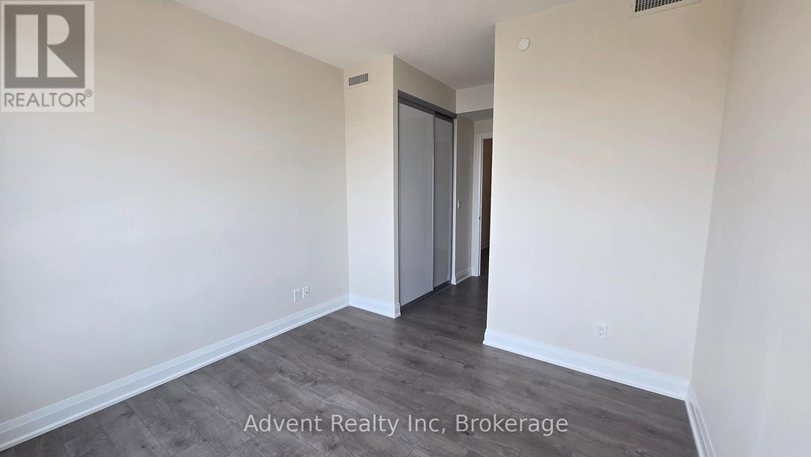 602-398 7 Highway Avenue E, Richmond Hill, ON, L4B 0G6 - 8