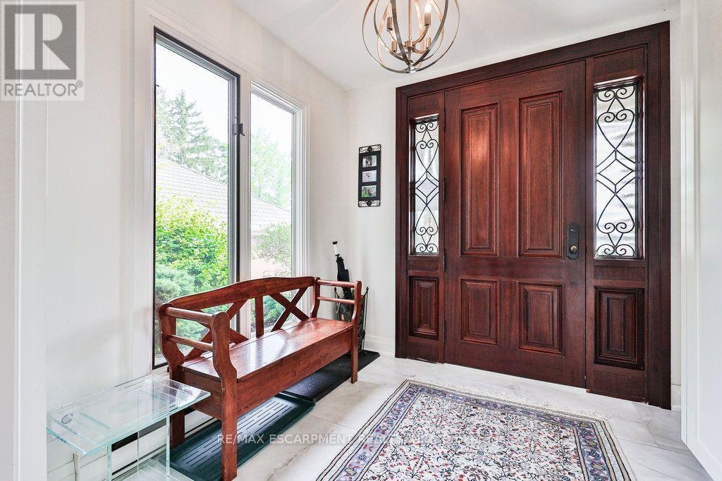 A-1430 Hurontario Street, Mississauga, ON, L5G 3H4 - 3