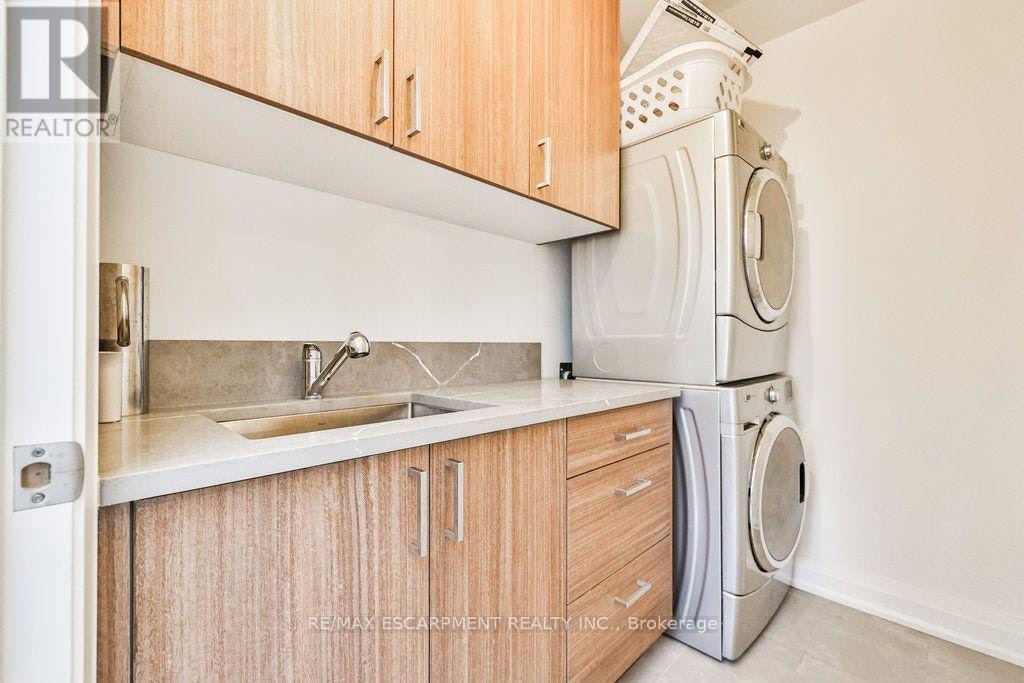 A-1430 Hurontario Street, Mississauga, ON, L5G 3H4 - 26