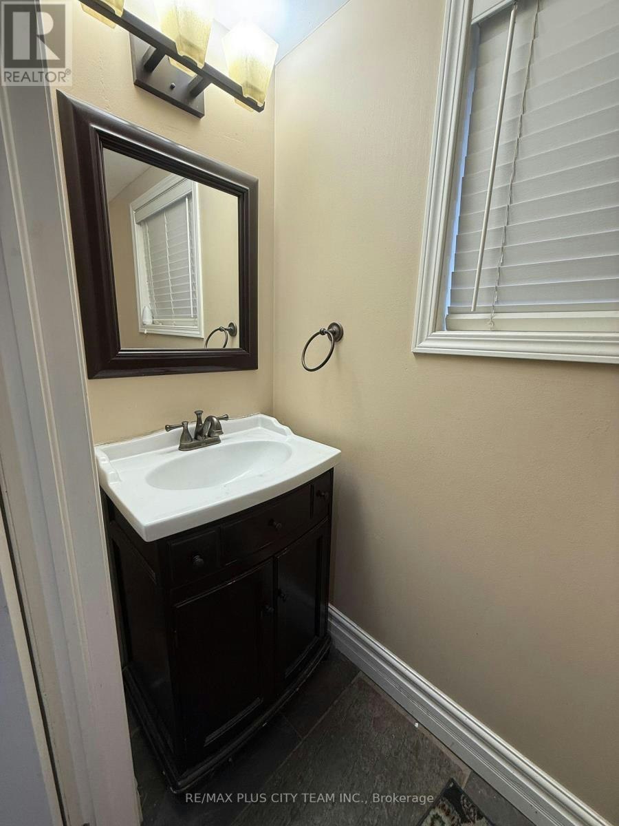 844 Luxton Drive, Milton, ON, L9T 6Y5 - 9