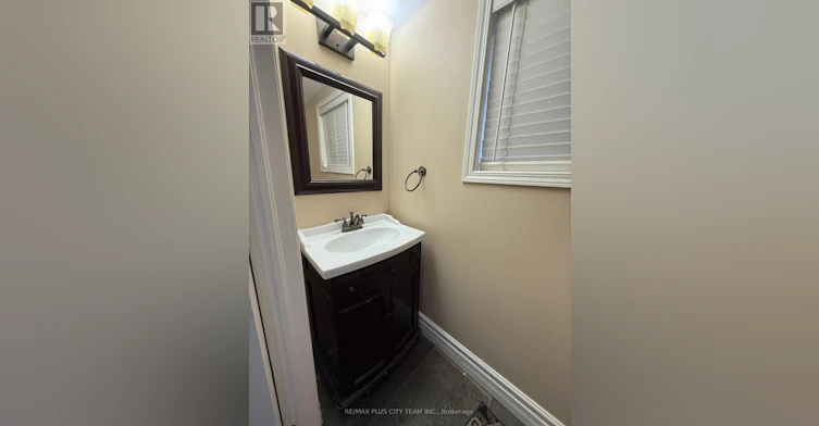 844 Luxton Drive, Milton, ON, L9T 6Y5 - 9