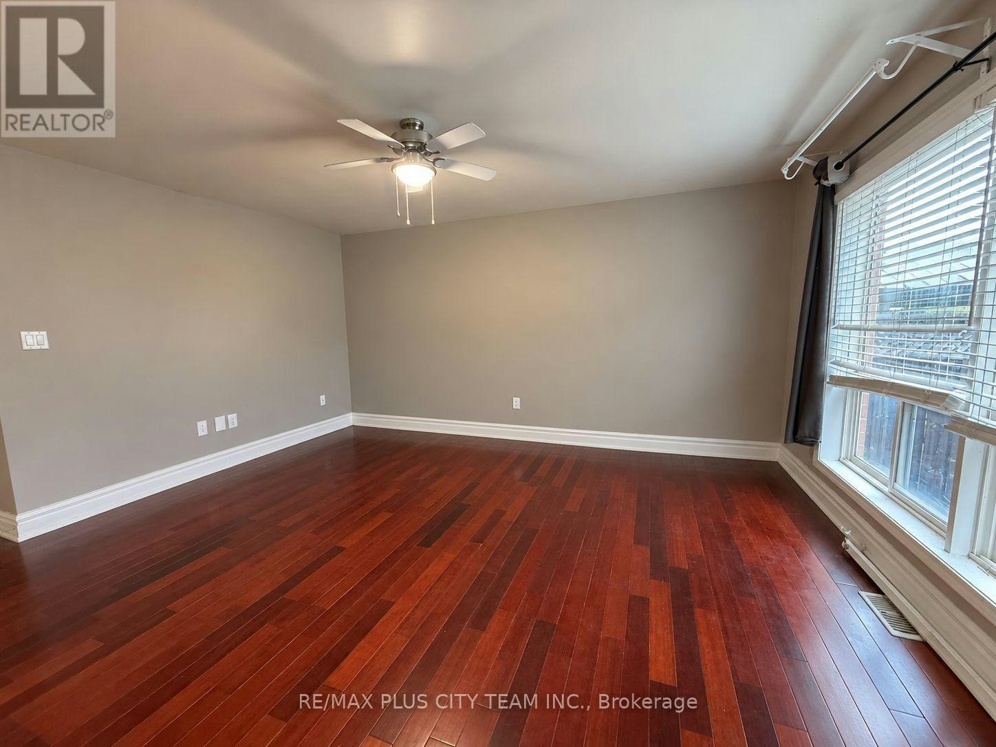 844 Luxton Drive, Milton, ON, L9T 6Y5 - 3