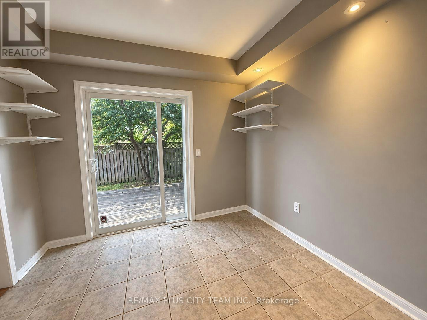 844 Luxton Drive, Milton, ON, L9T 6Y5 - 6