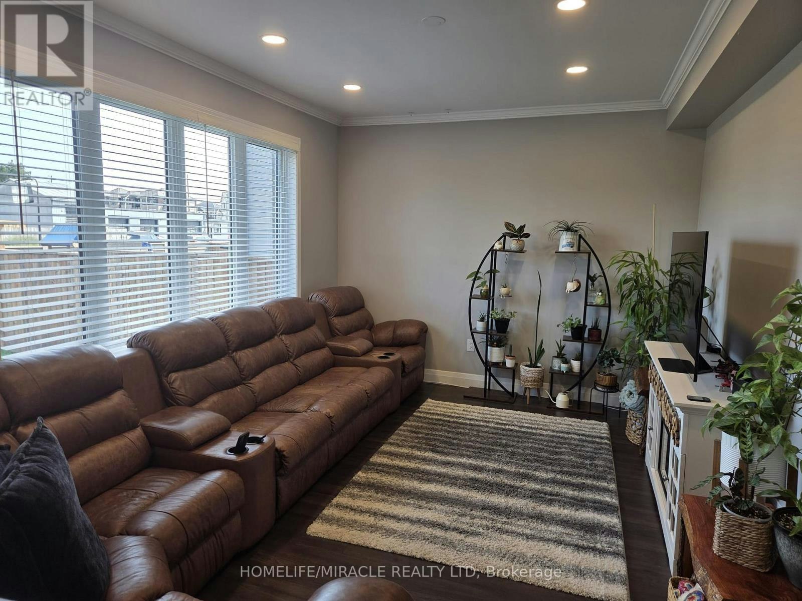 20 Esther Crescent, Thorold, ON, L3B 5N5 - 3