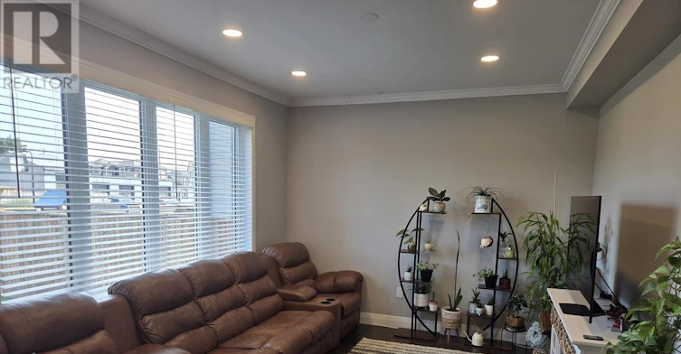 20 Esther Crescent, Thorold, ON, L3B 5N5 - 3