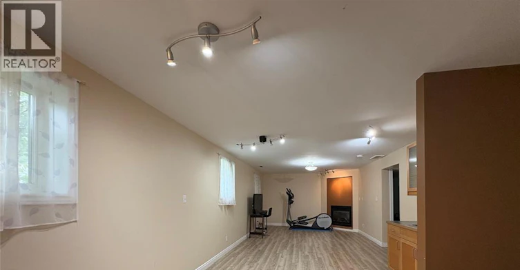 LOWER-2141 Longfellow, Windsor, ON, N9B 3J5 - 5