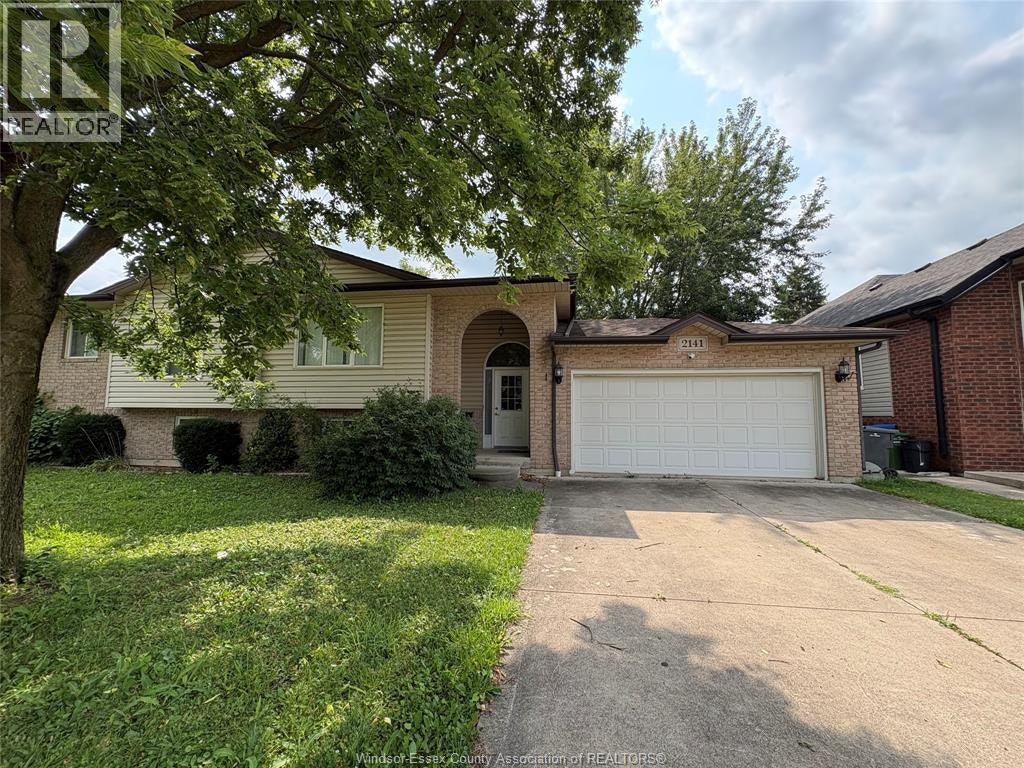 LOWER-2141 Longfellow, Windsor, ON, N9B 3J5