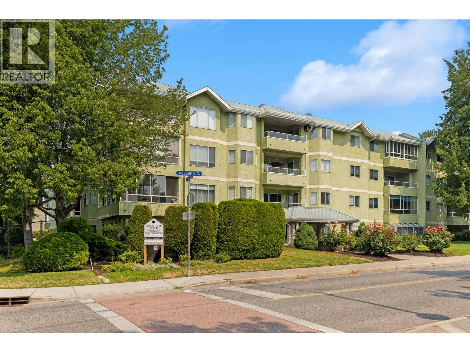 204-780 Houghton Road, Kelowna, BC, V1X 5G7