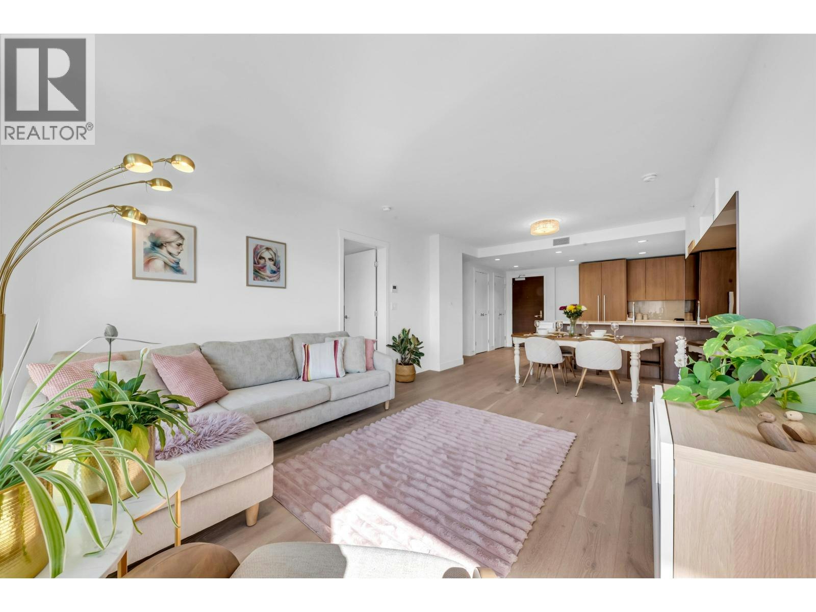 305-2707 Library Lane, North Vancouver, BC, V7J 0C6