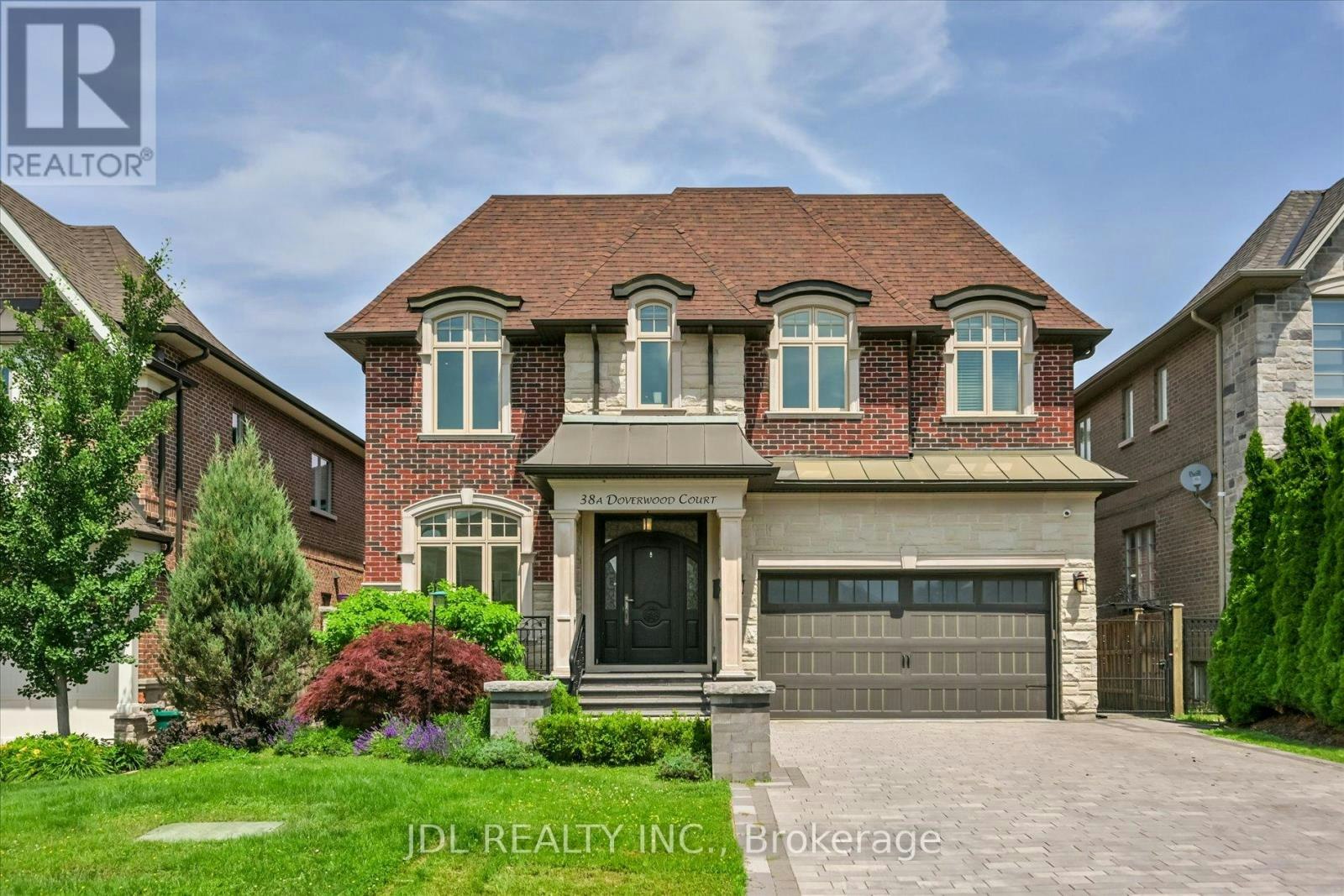 38A Doverwood Court, Toronto, ON, M2M 2G8