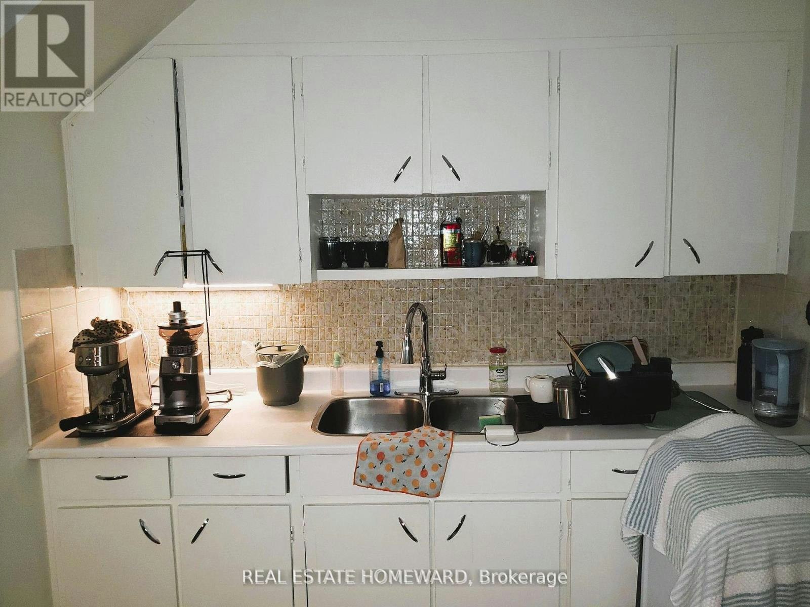 4-435 Parkside Drive, Toronto, ON, M6R 2Z8 - 6