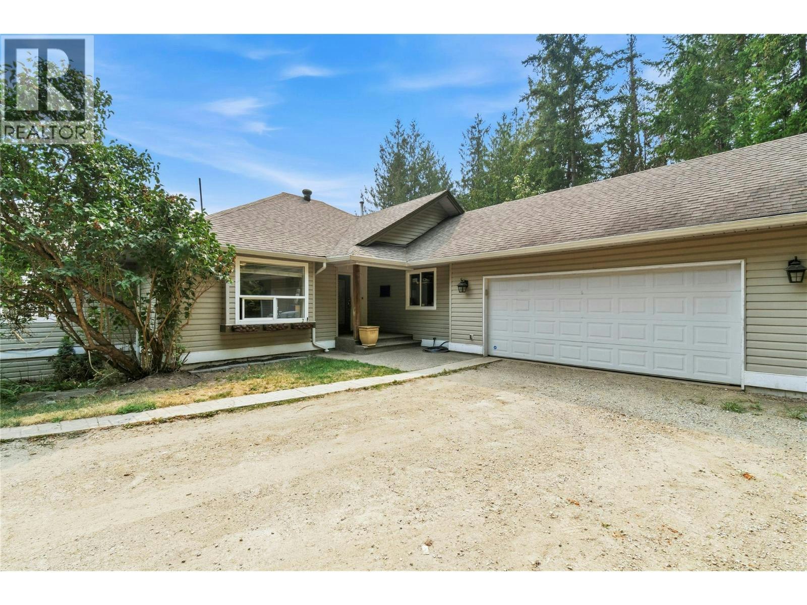 618 Elson Road, Sorrento, BC, V0E 2W1