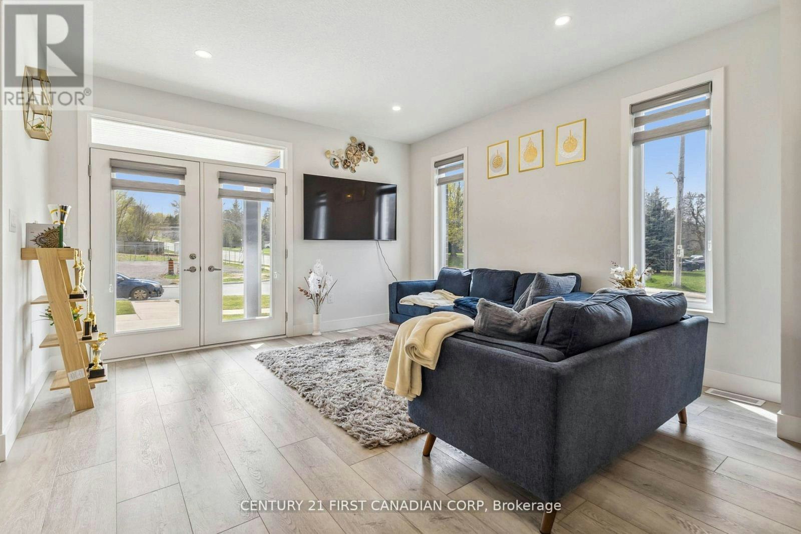 21-990 Deveron Crescent, London, ON, N5Z 0B7 - 17