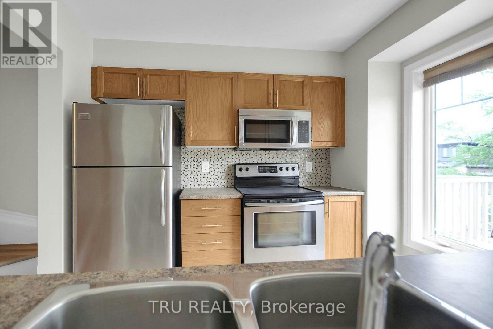 2505 Waterlilly Way, Ottawa, ON, K2J 0K2 - 7
