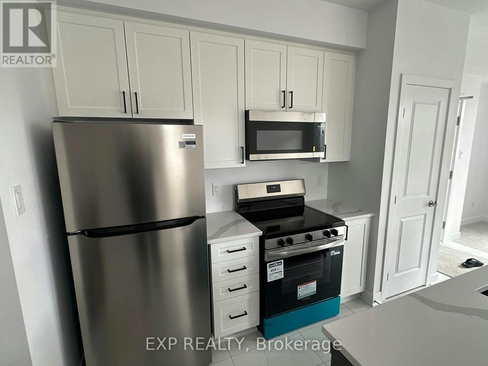 J-1055 Cedar Creek Drive, Ottawa, ON, K1X 0G3 - 4