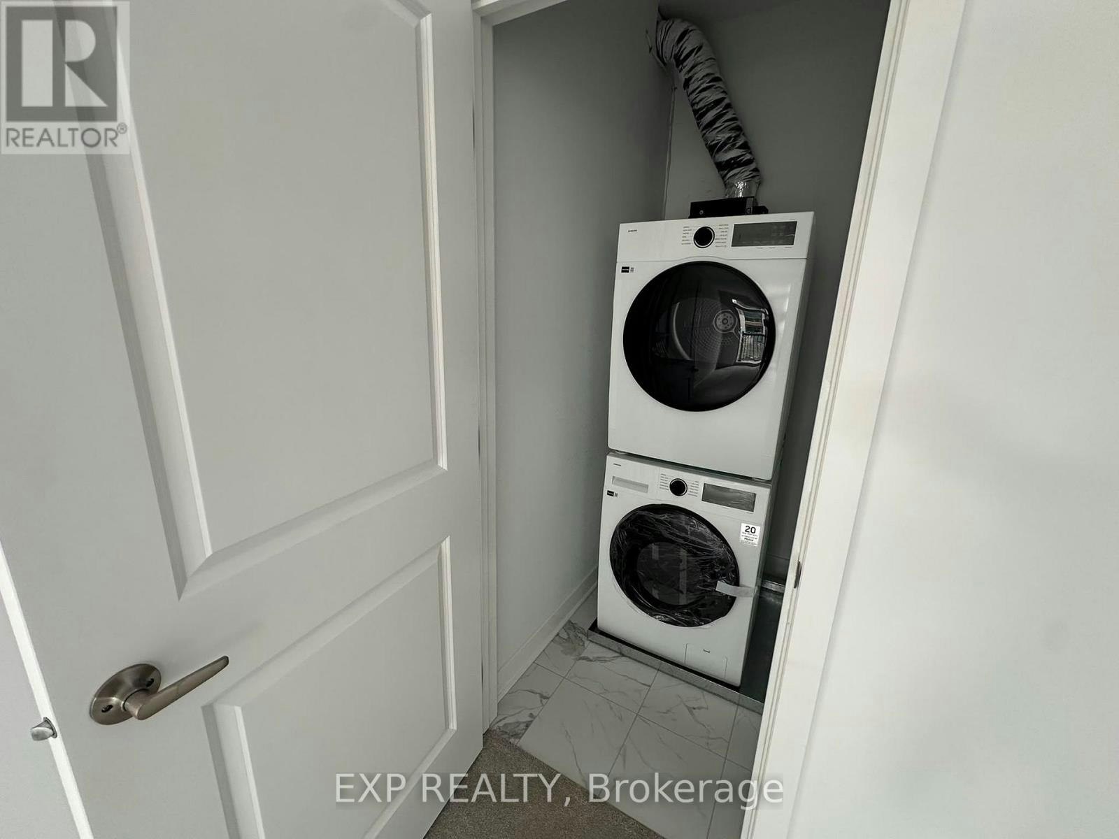 J-1055 Cedar Creek Drive, Ottawa, ON, K1X 0G3 - 10