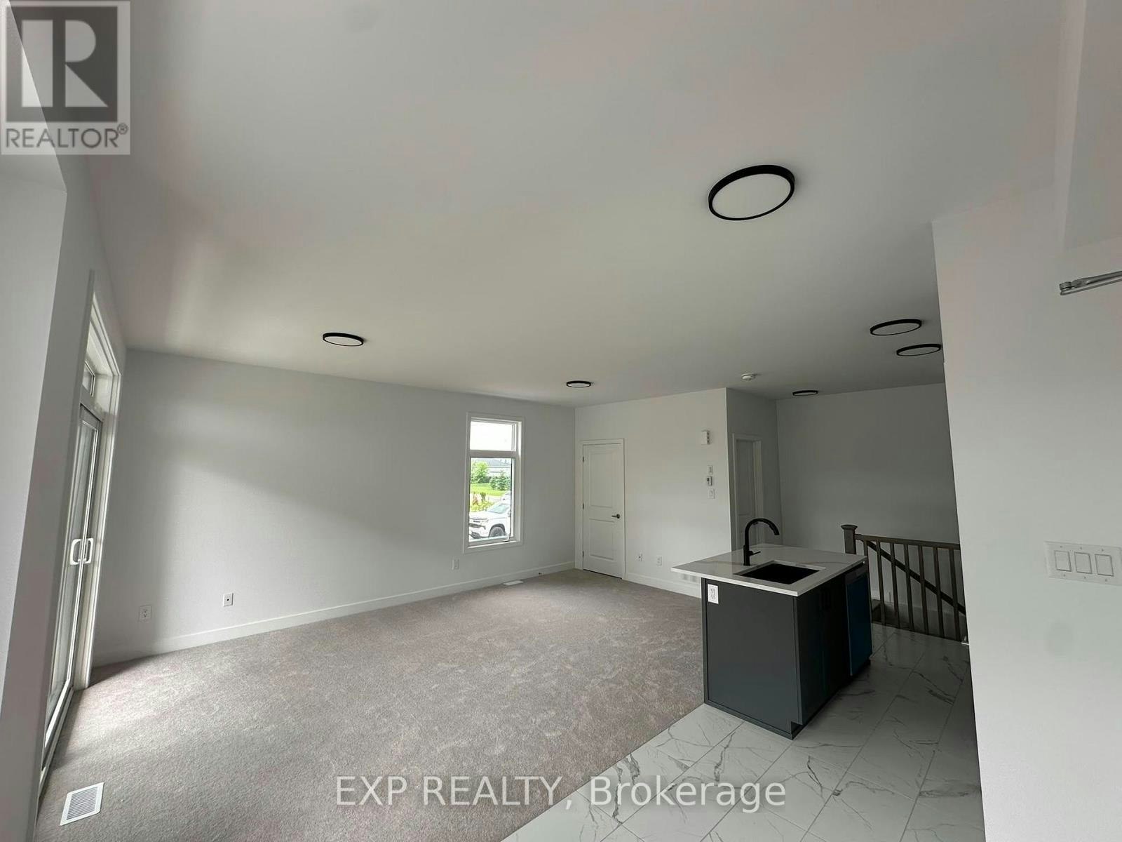 J-1055 Cedar Creek Drive, Ottawa, ON, K1X 0G3 - 6