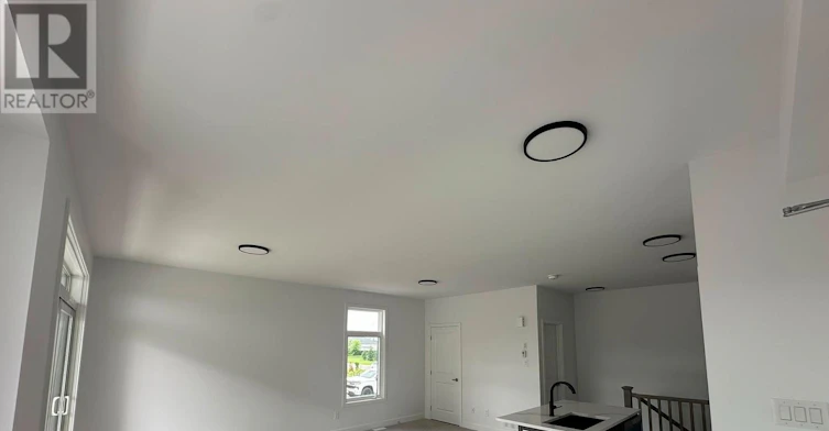 J-1055 Cedar Creek Drive, Ottawa, ON, K1X 0G3 - 6