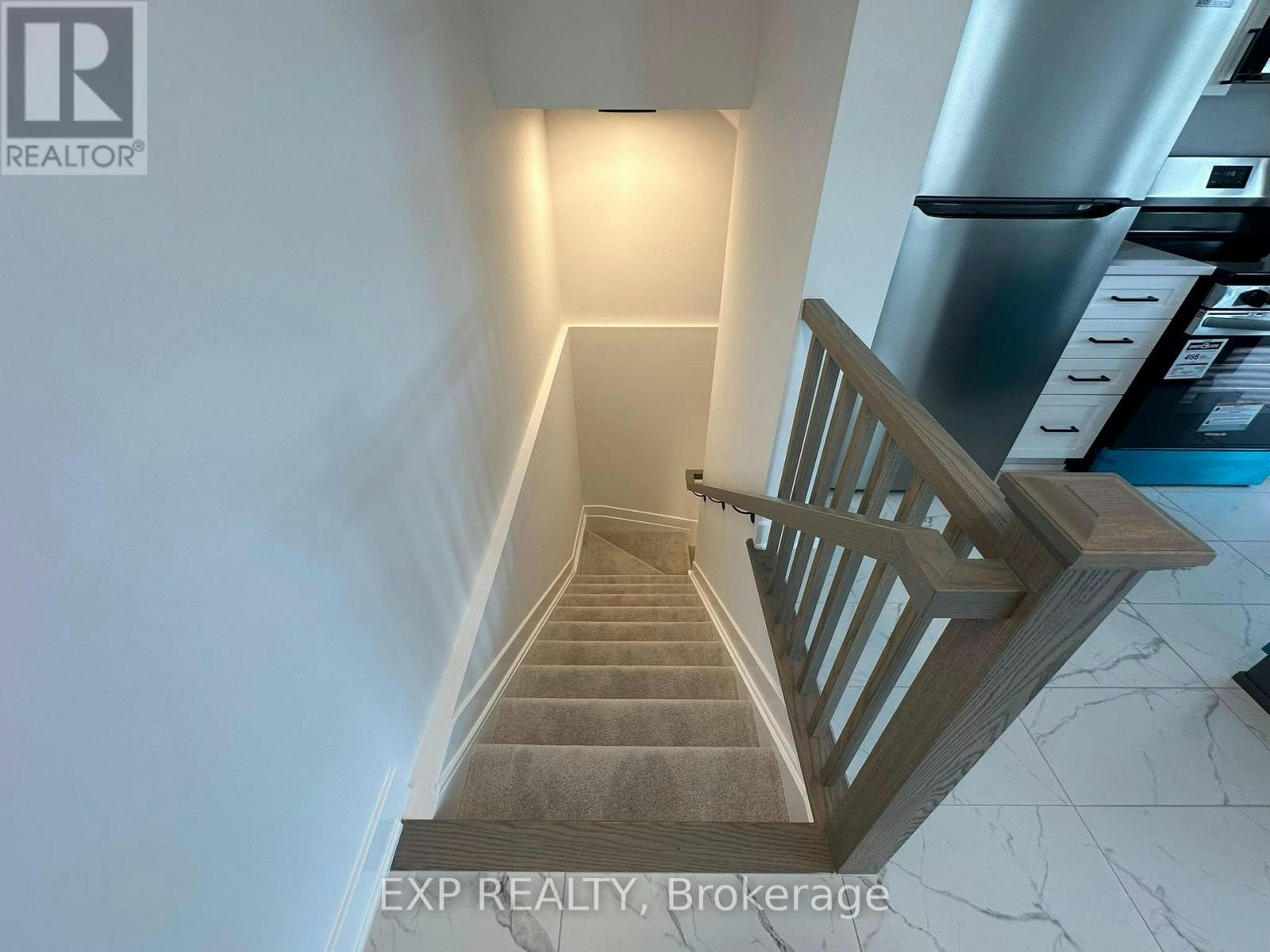 J-1055 Cedar Creek Drive, Ottawa, ON, K1X 0G3 - 9