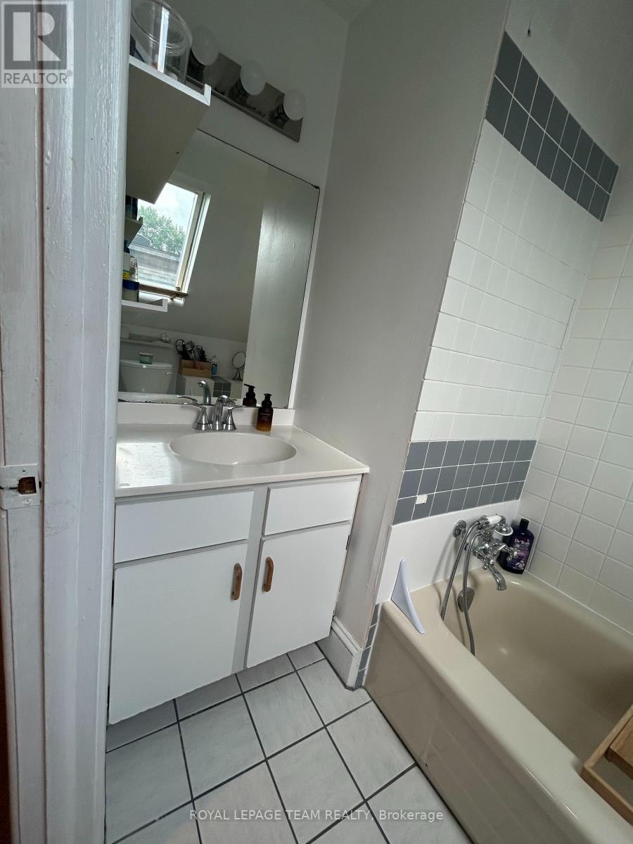 B-427 Sunnyside Avenue, Ottawa, ON, K1S 0S6 - 18