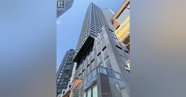 4012-8 Wellesley Street W, Toronto, ON, M4Y 0J5