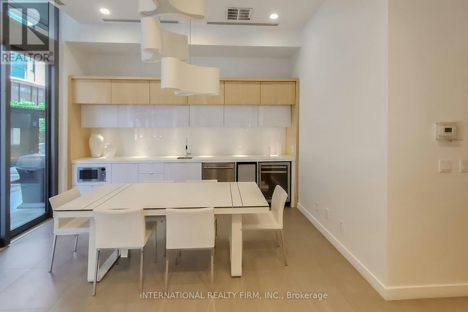 2911-45 Charles Street E, Toronto, ON, M4Y 0B8 - 33