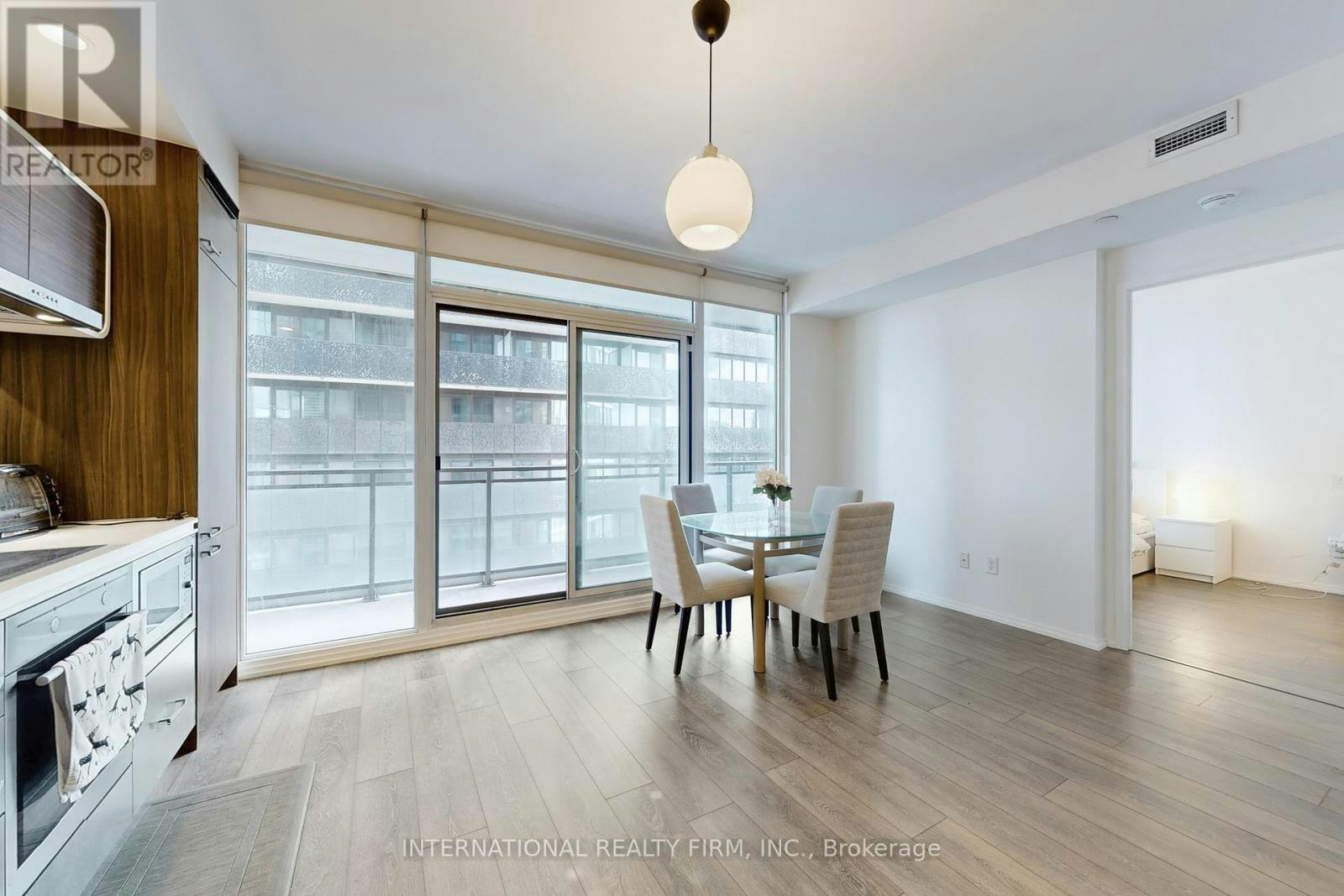2911-45 Charles Street E, Toronto, ON, M4Y 0B8 - 8
