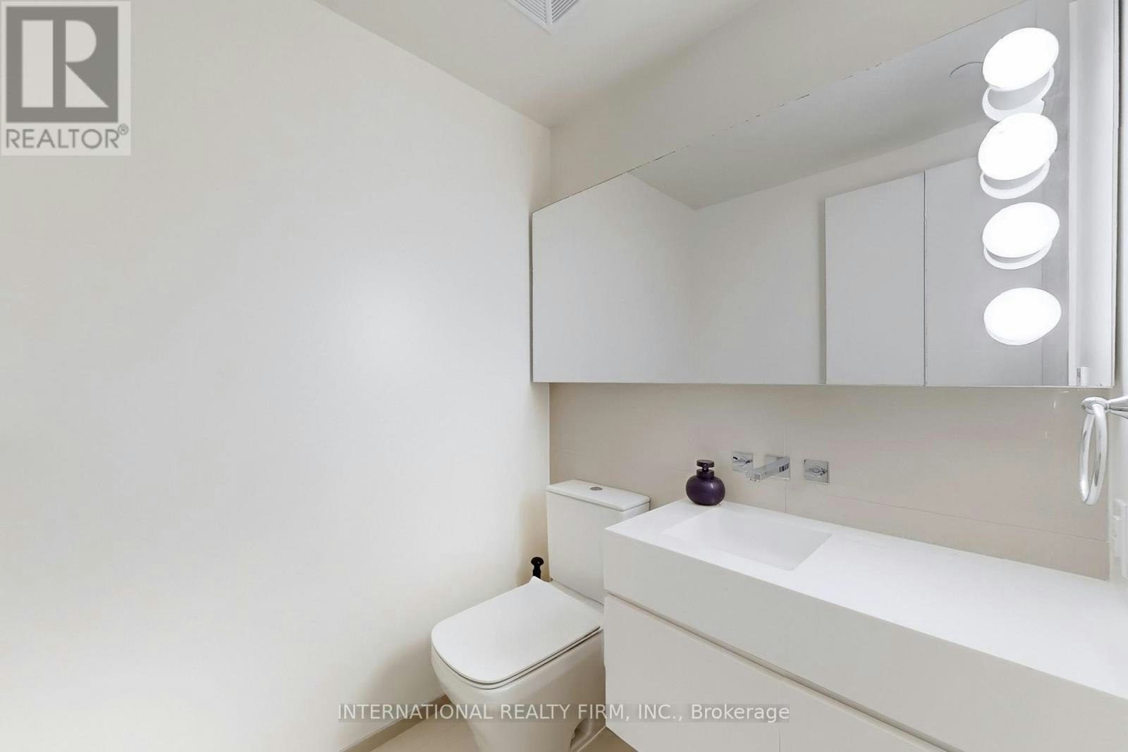 2911-45 Charles Street E, Toronto, ON, M4Y 0B8 - 6