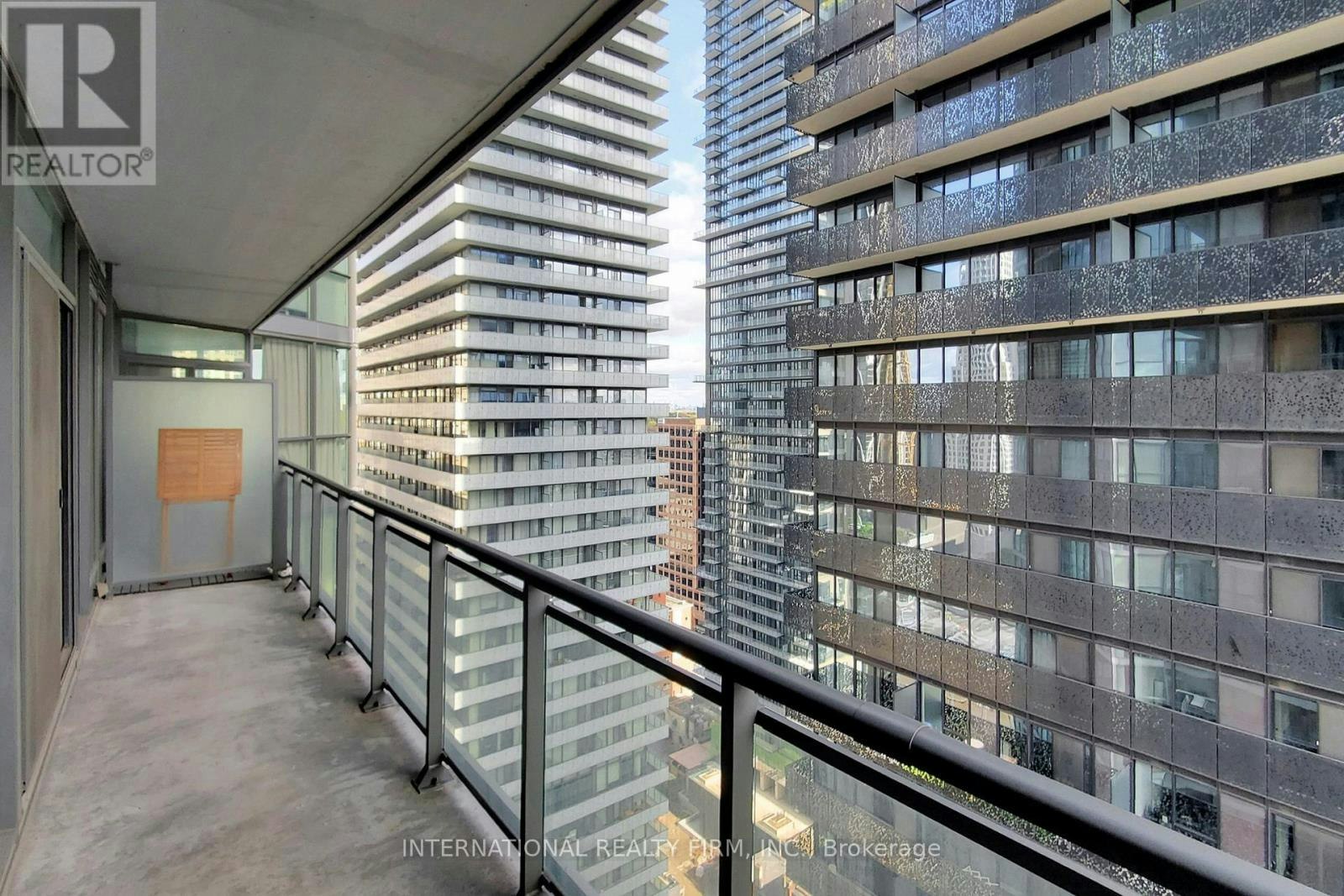 2911-45 Charles Street E, Toronto, ON, M4Y 0B8 - 21
