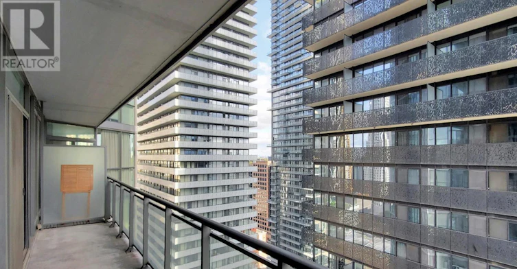 2911-45 Charles Street E, Toronto, ON, M4Y 0B8 - 21