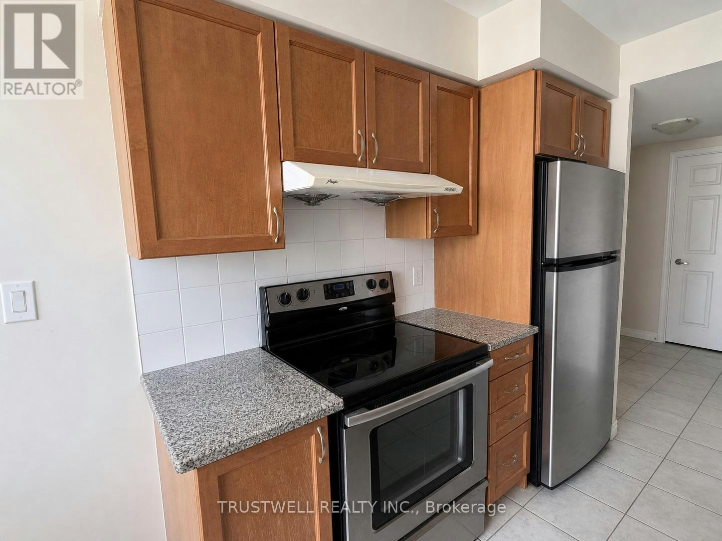 2120-35 Hollywood Avenue, Toronto, ON, M2N 0A9 - 3
