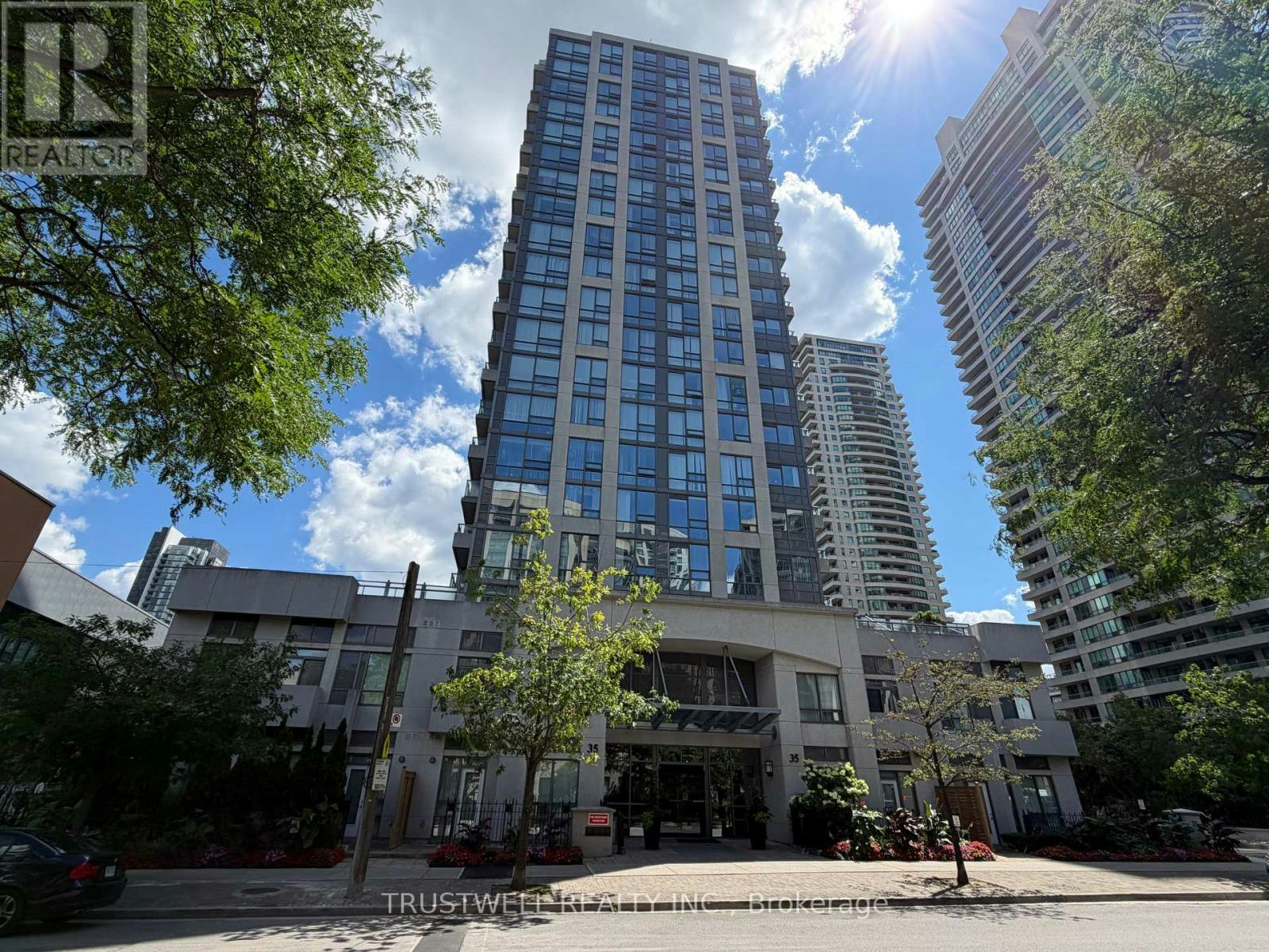 2120-35 Hollywood Avenue, Toronto, ON, M2N 0A9